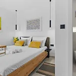 Vila Otium For 8 People With 32 M2 Heated Pool, Outdoor Cinema, Kids Playground & Area Loborika