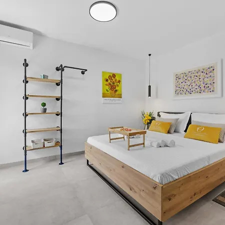 Otium For 8 People With 32 M2 Heated Pool, Outdoor Cinema, Kids Playground & Area Villa Loborika