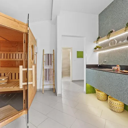 Otium For 8 People With 32 M2 Heated Pool, Outdoor Cinema, Kids Playground & Area Villa *